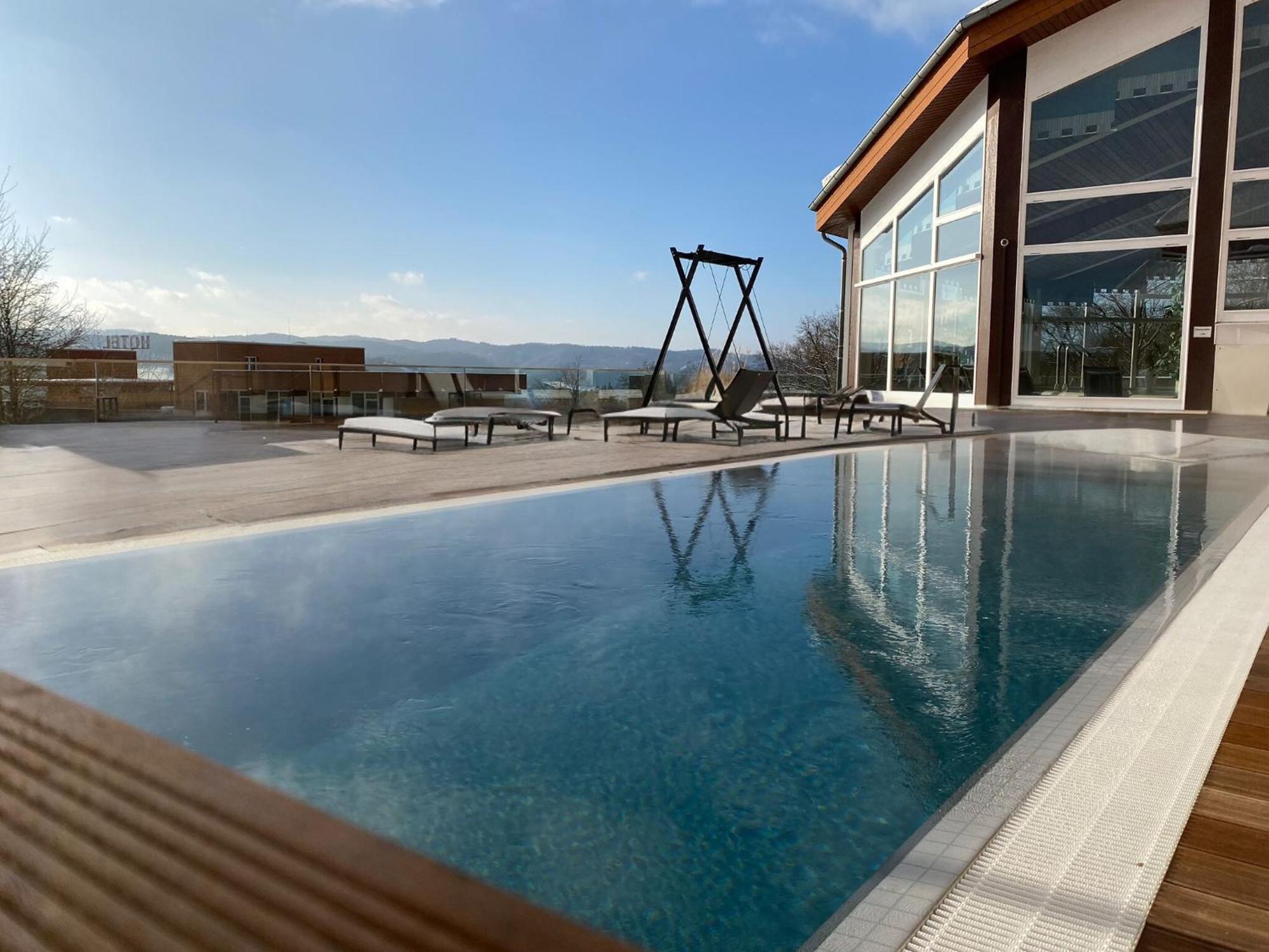 Hotel Pergola Im Goebels Hotel Rodenberg 로텐부르크안데어풀다 외부 사진
