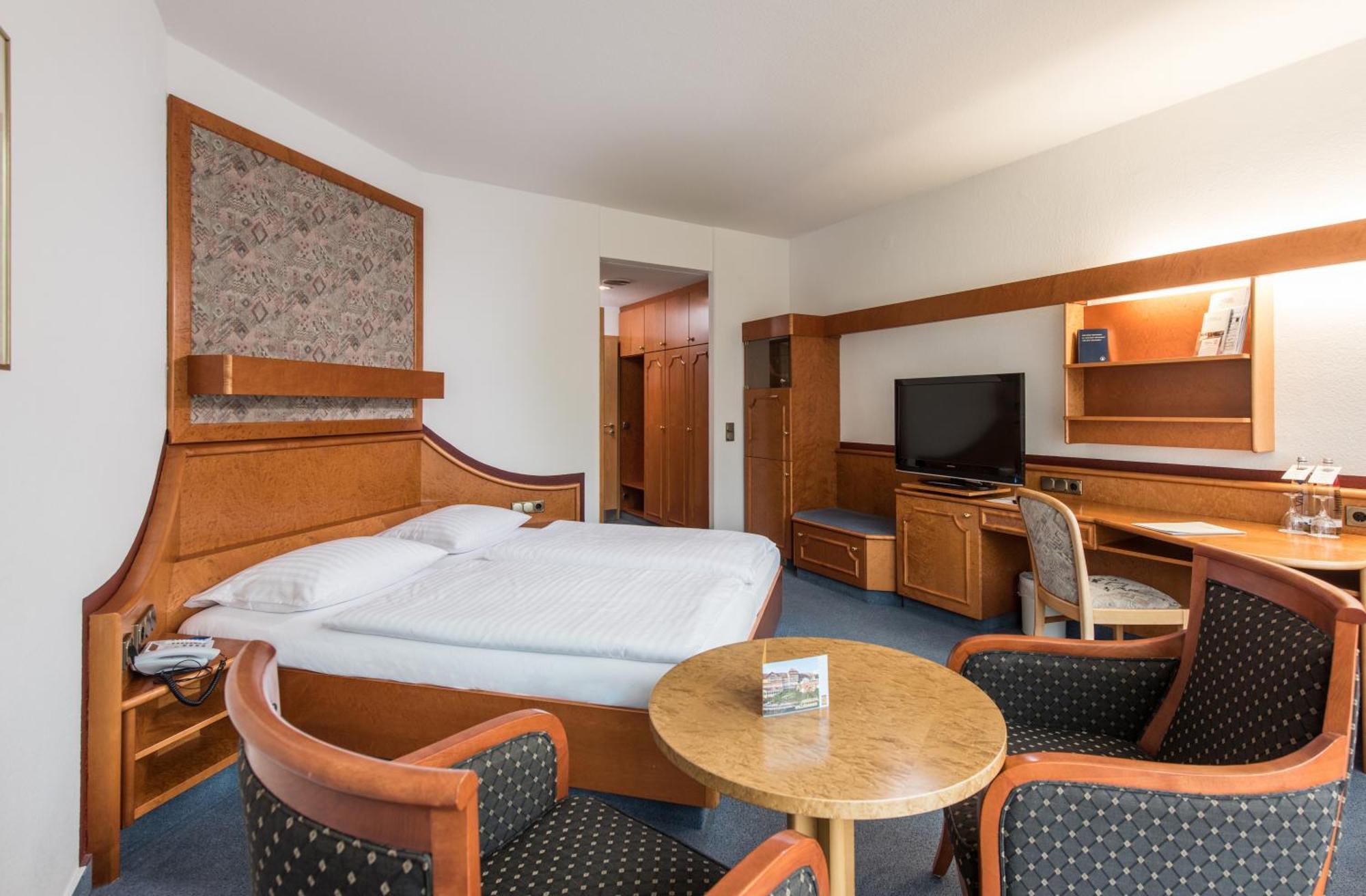 Hotel Pergola Im Goebels Hotel Rodenberg 로텐부르크안데어풀다 외부 사진